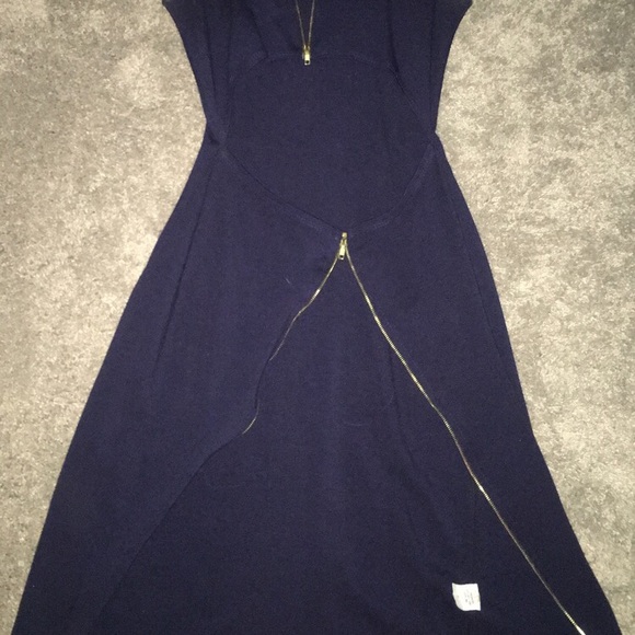 Dress - Picture 3 of 4